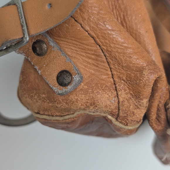 Vintage Beckman Style Rucksack Brown Leather Backpack - Picture 4 of 16